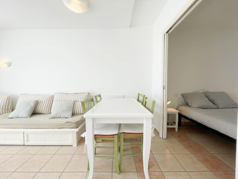 Palais Josephine Apartment Бюсолей Екстериор снимка